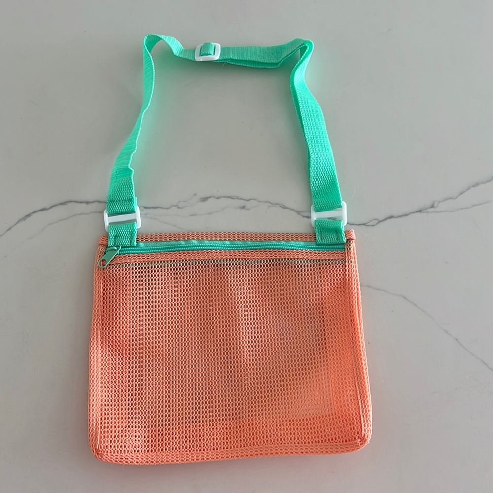 Mesh beach bag. NWOT.